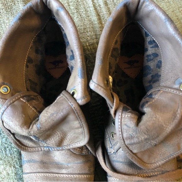 Gray-brown Rocket Dog brand fold-down, lace-up ankle boots. US size 9 - Picture 6 of 8